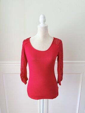 Candies M Red Lace Accent Back Cutout Top Rayon Blend Euc